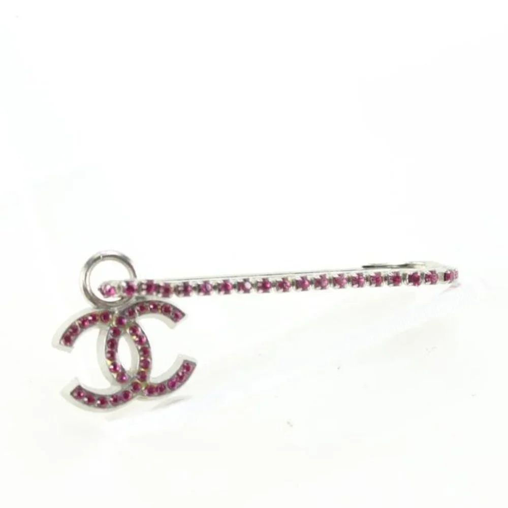 Chanel 02P Silver x Fuchsia Safety Pin Brooch 71ck84s